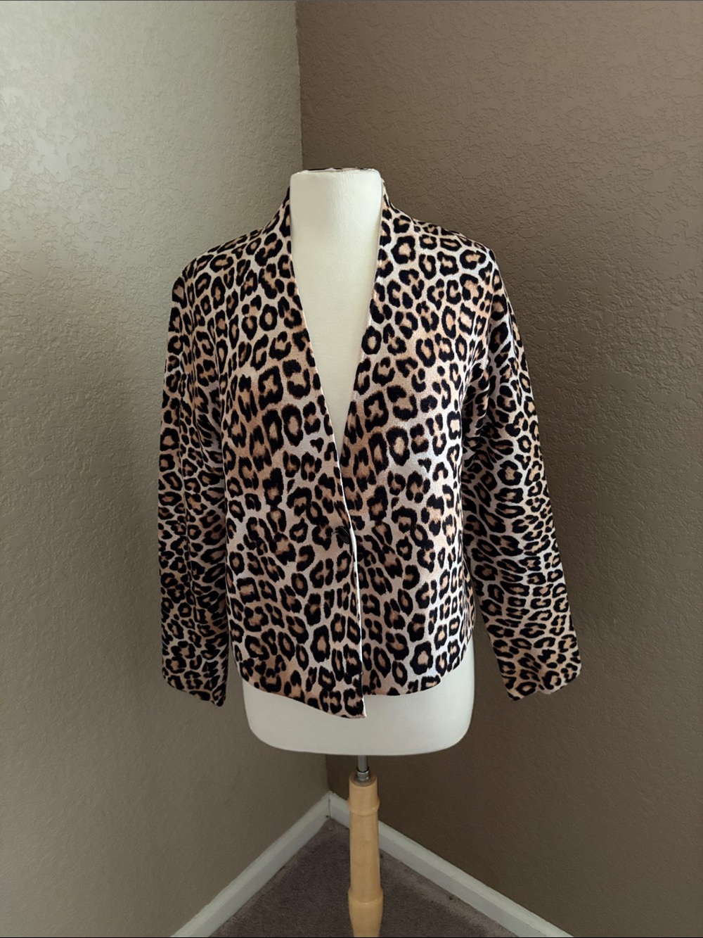 Chico’s Leopard Print Open-Front Women's Jacket Tan/Black New size L